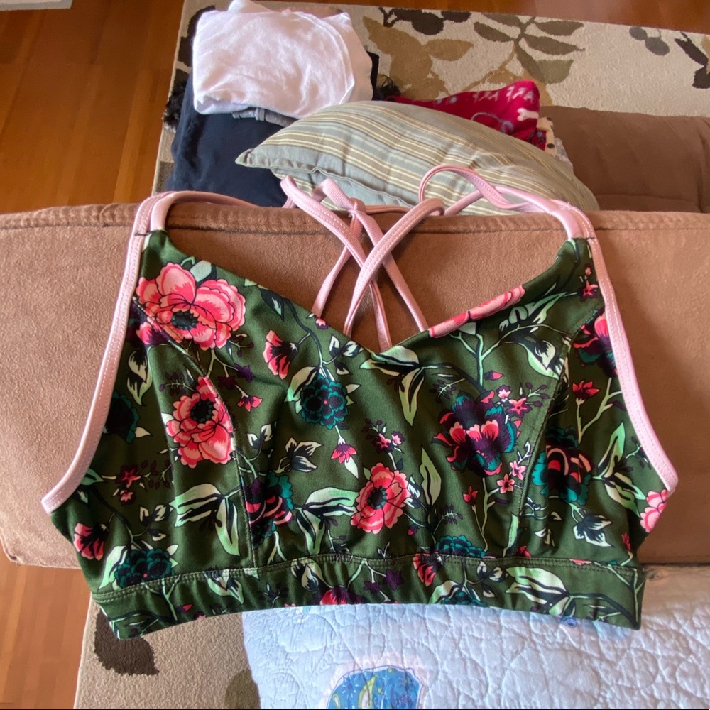 Old navy sports bra